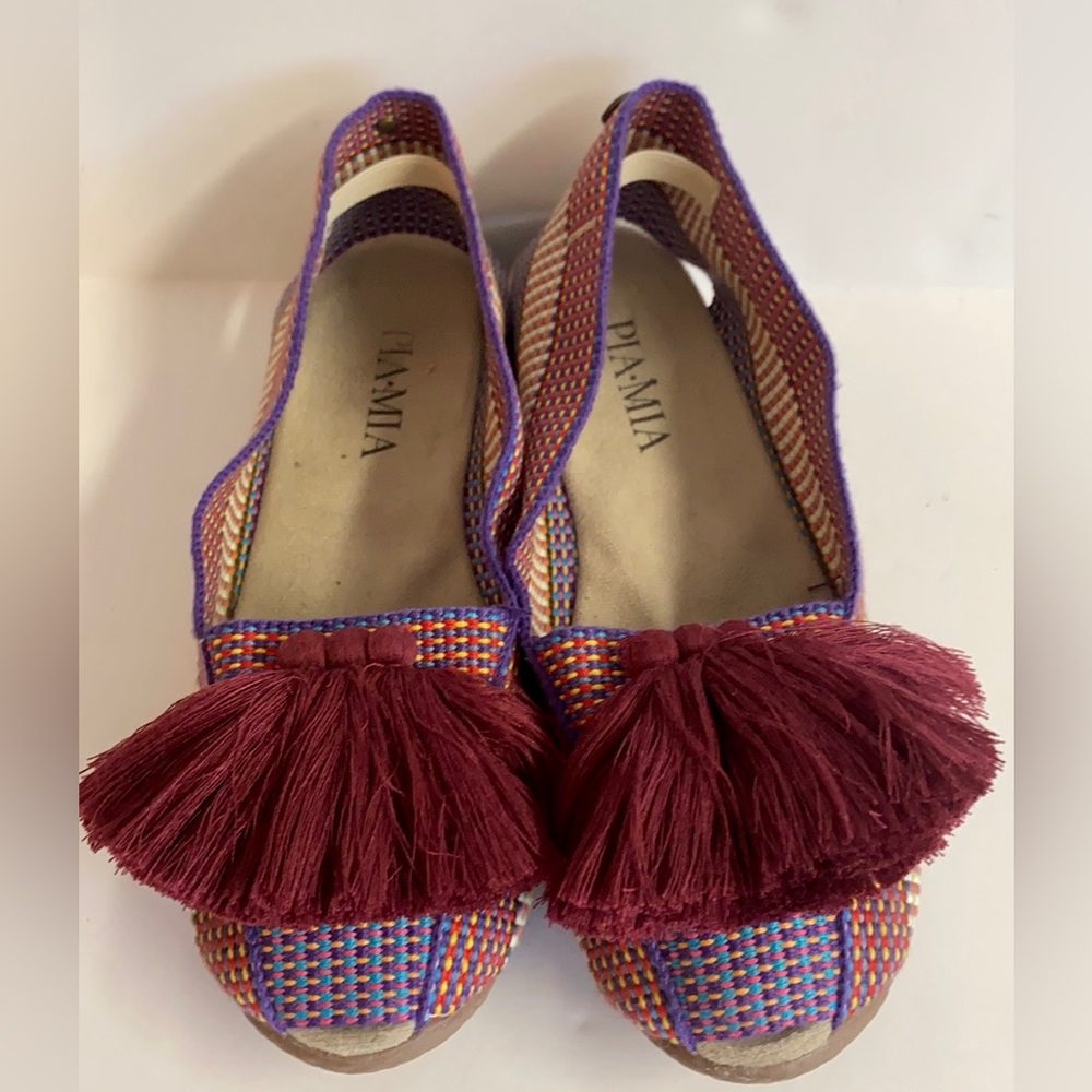 Boho PIA•MIA-handmade burgundy espadrilles with beautiful tassel front.Size 7.5